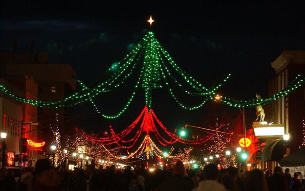 A picture of the annual Christmas Stroll in Bozeman, Montana